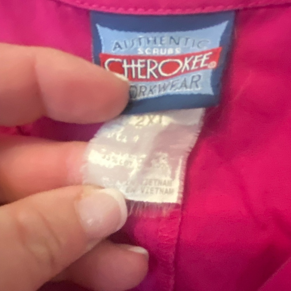 Cherokee Fuchsia V-Neck Top - Picture 2 of 2